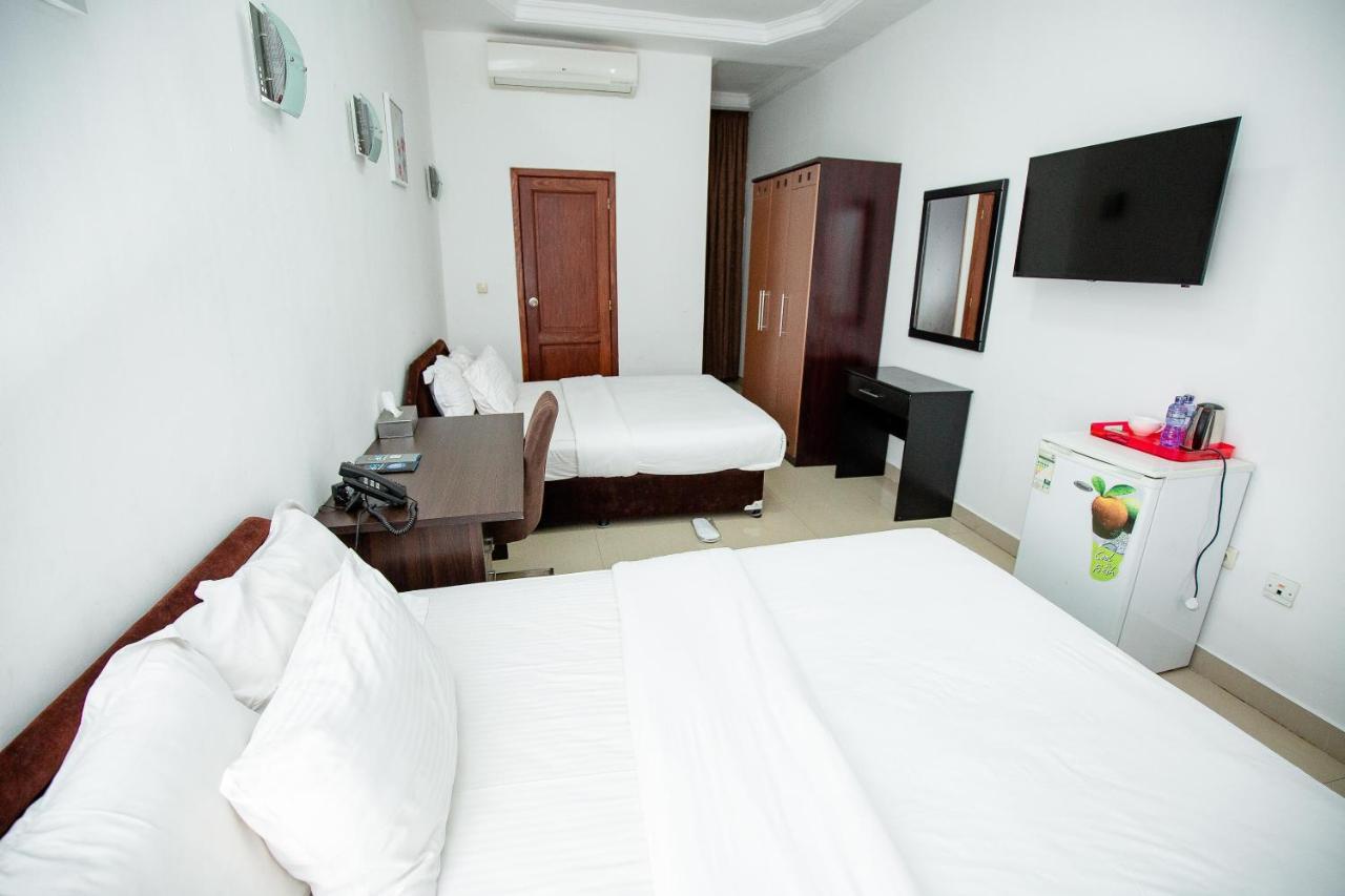 Hotel Everest Rd Congo Kinşasa Dış mekan fotoğraf