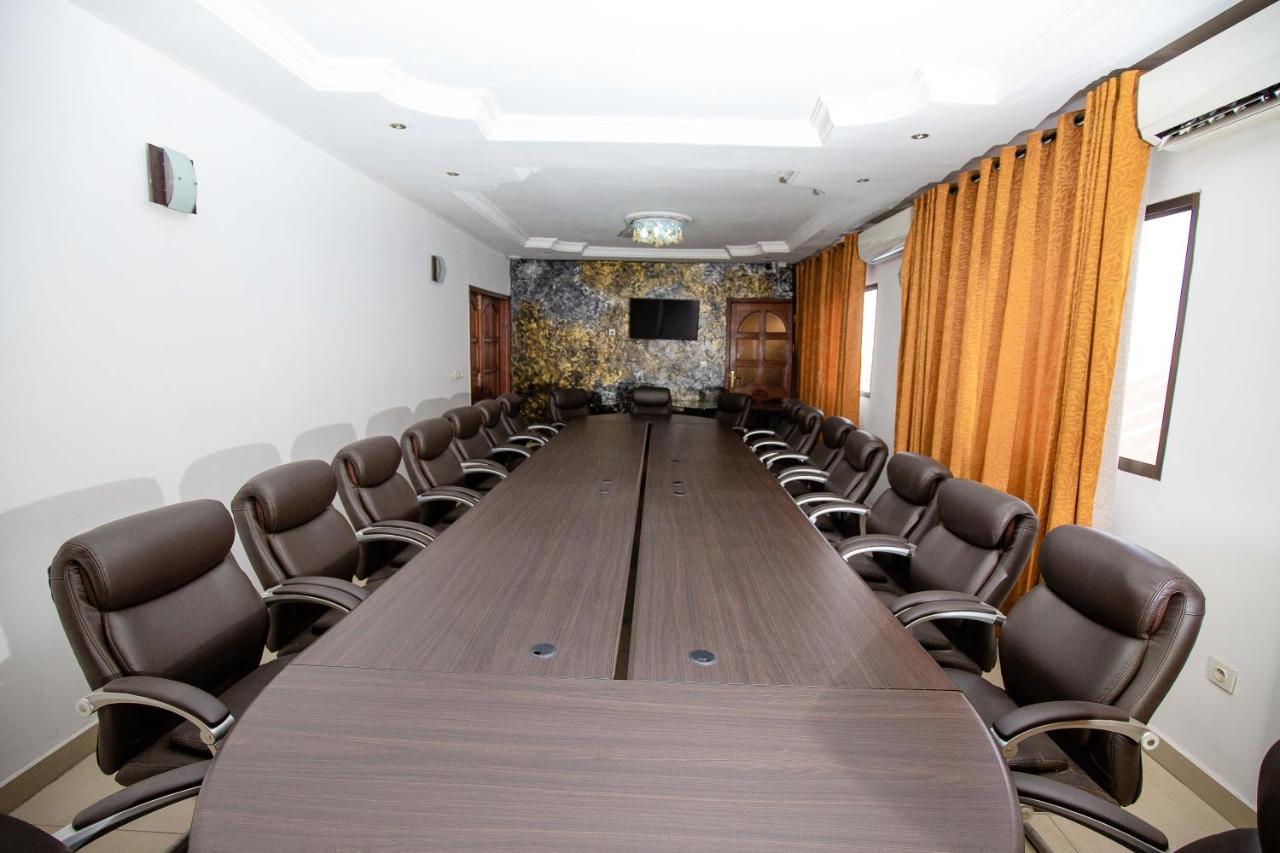 Hotel Everest Rd Congo Kinşasa Dış mekan fotoğraf